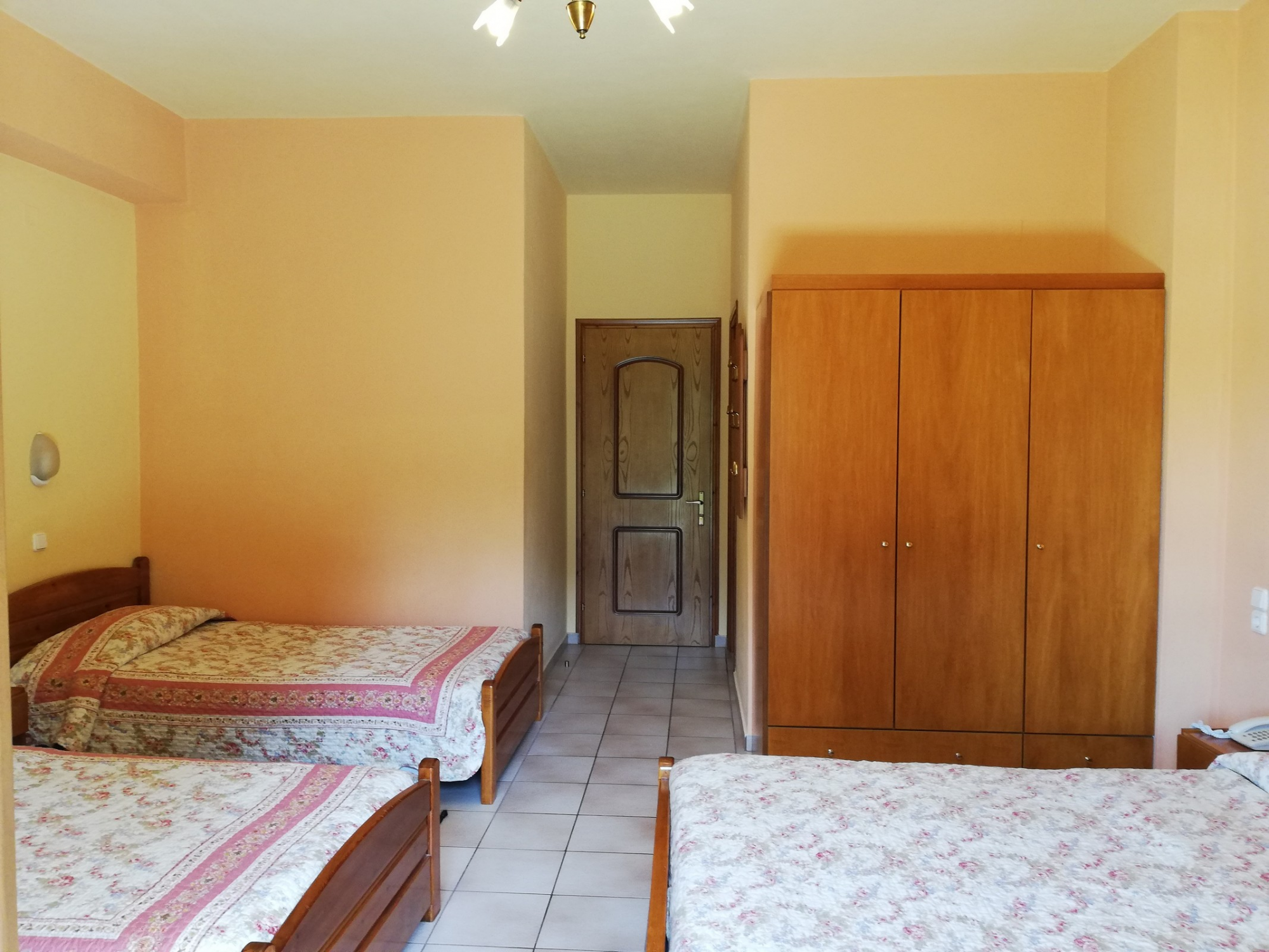 Family Room Hotel Spanias Meteora for 4 Persons